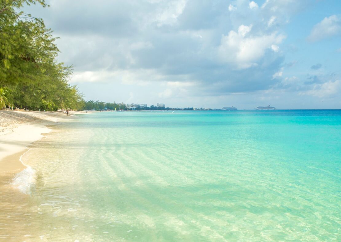 Barefoot Beach Grand Cayman 