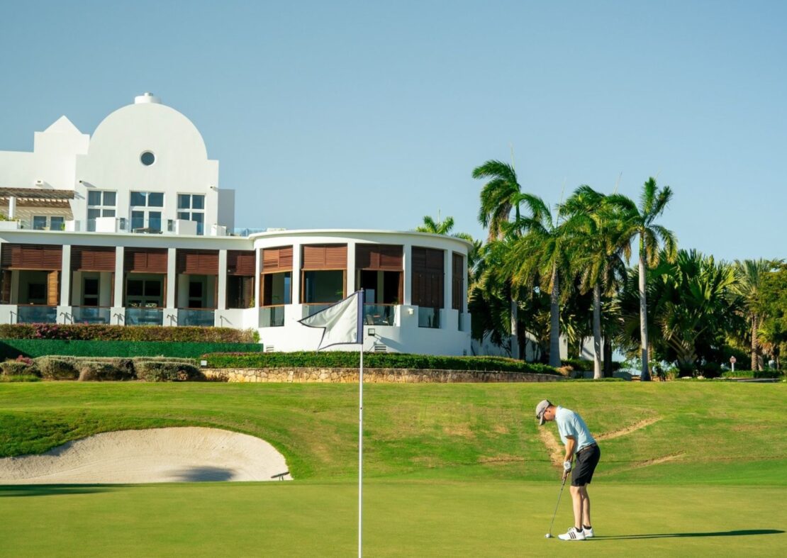 Aurora International Golf Academy