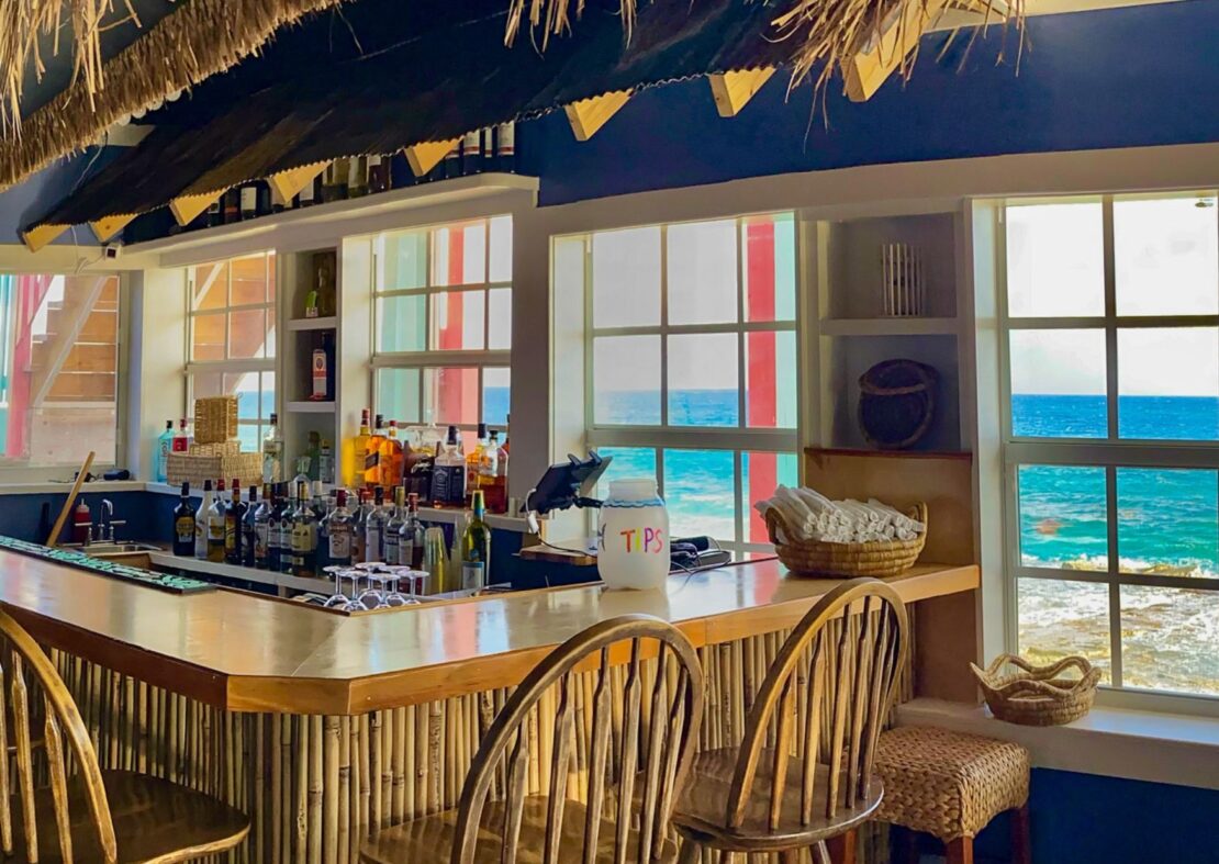Nipper's Beach Bar, Great Guana Cay