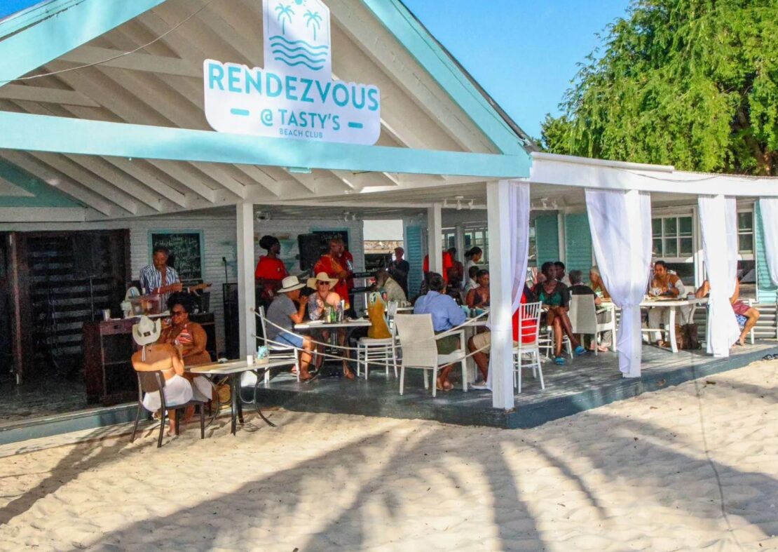 Rendezvous Tasty Beach Club