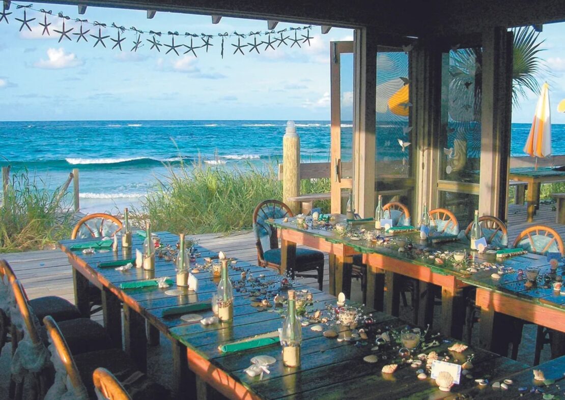 Tippy's Restaurant & Beach Bar